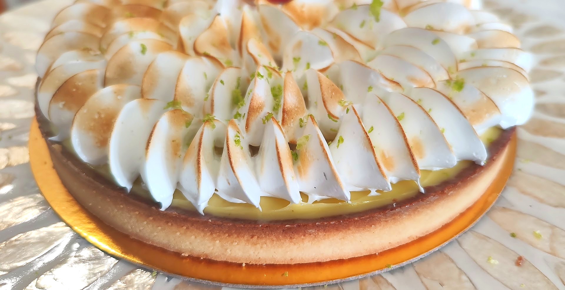 Lemon meringue tart